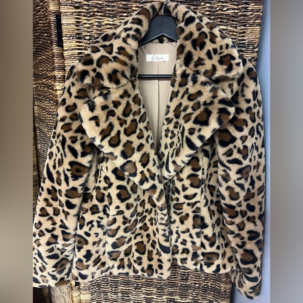 Elan- Faux Fur-‎ Leopard Print Coat, Size Medium, Soft fluffy outside, polyester